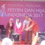 Kemenpar Gelar Festival Pesona Fesyen dan Hijab 2017 di Lippo Plaza Kramat Jati.