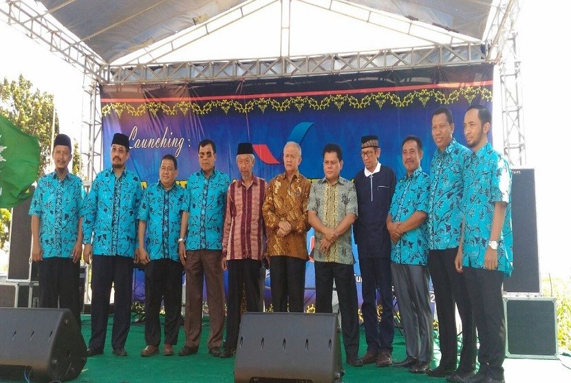 Launching pendirian perusahaan Air Minum Kemasan Suli 5 yang merupakan franchaise dari PT. Suryatama Cemerlang Abadi (SCA)
