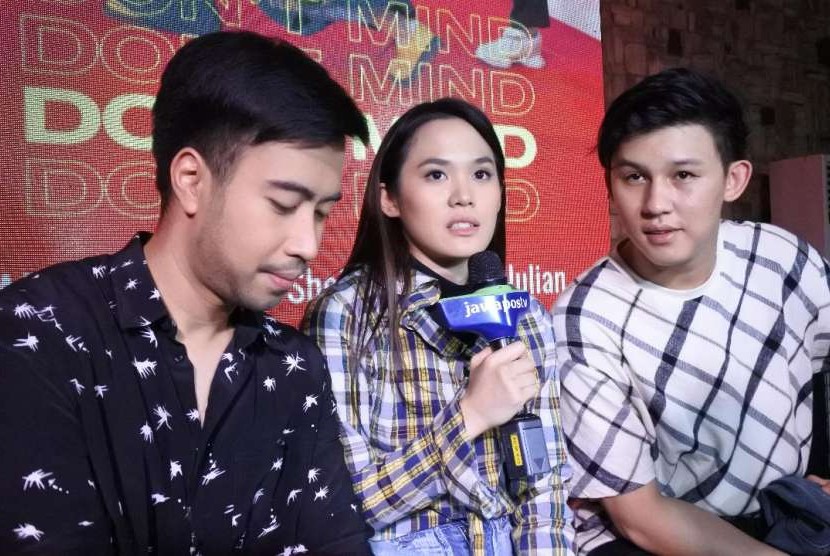 Vidi Aldiano, Sheryl Sheinafia, dan Jevin Julian (kanan).