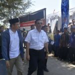 Menteri Koordinator bidang Kemaritiman Luhut Binsar Panjaitan, Menteri Pariwisata Arief Yahya, Gubernur NTB Muhammad Zainul Majdi atau Tuan Guru Bajang (TGB) meninjau dan menggelar rapat koordinasi pemulihan pariwisata pascabencana di Gili Trawangan, Lombok Utara, NTB, Ahad (16/9).