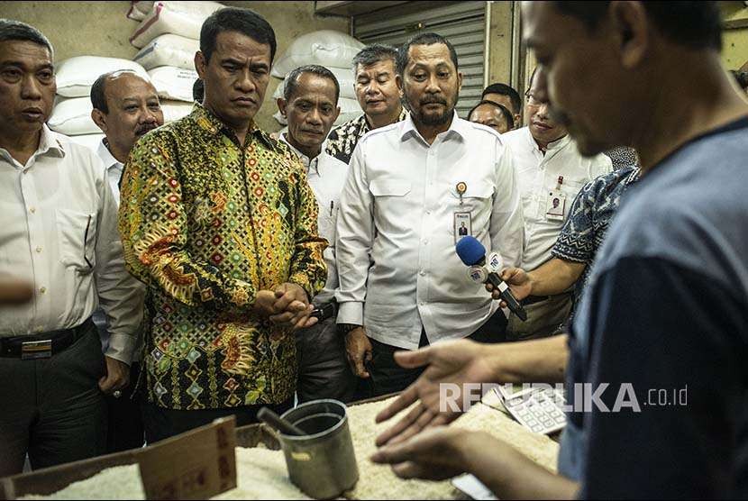 Lintas Ekbis: Mentan Larang Pengusaha Naikkan Harga Beras