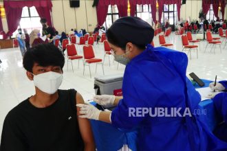 Bandung Berusaha Mempercepat Penuntasan Vaksinasi Remaja (ilustrasi).