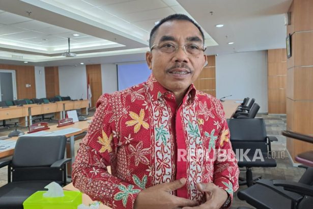 Ketua Fraksi PDIP DPRD DKI Jakarta Gembong Warsono. Fraksi PDIP DKI Jakarta mengaku tidak masalah dengan masa kampanye yang dipersingkat.